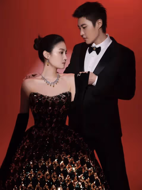 趙本山女兒情人節領證,曬婚紗照官宣結婚,證件信息力證國籍未改