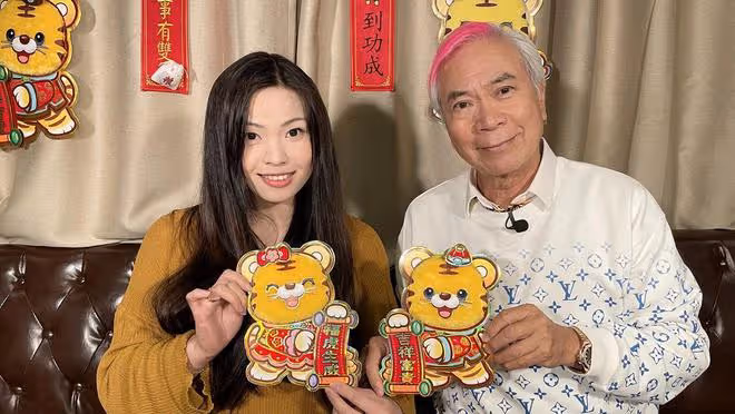 恭喜!72歲李龍基迎娶39歲女友,已將全部財產交給女方支配