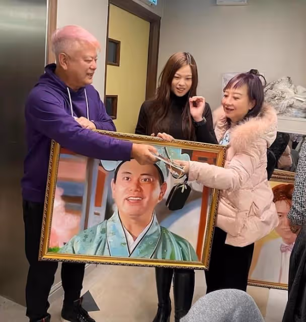 恭喜！72歲李龍基迎娶39歲女友，已將全部財產交給女方支配