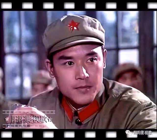 達式常英俊男星,為拍好戲險些喪命,如今80歲近照曝光面容慈祥