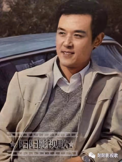 達式常英俊男星,為拍好戲險些喪命,如今80歲近照曝光面容慈祥