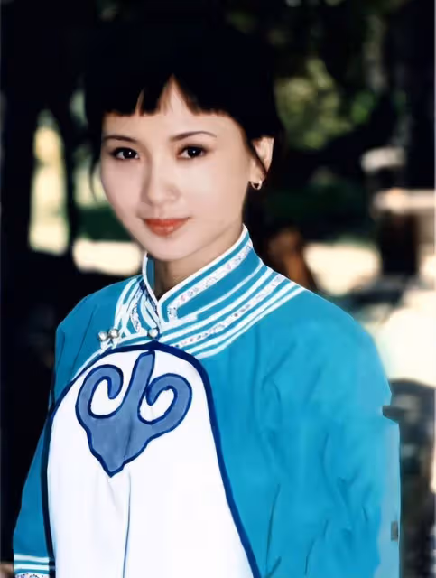 陶慧敏:沒有「守寡10年」,嫁初戀王設忠恩愛至今,女兒貌美如花