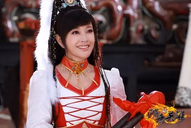 陶慧敏:沒有「守寡10年」,嫁初戀王設忠恩愛至今,女兒貌美如花