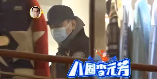 陳建斌夫婦親密逛街如熱戀!蔣勤勤背5萬包,素顏蠟黃起斑顯滄桑