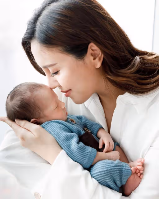 38歲雨僑情人節二胎產子,曬一家四口全家福報喜,剖腹產引熱議