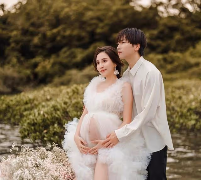 恭喜!香港知名熒幕女神剖腹誕下二胎,產後火速恢復苗條身材