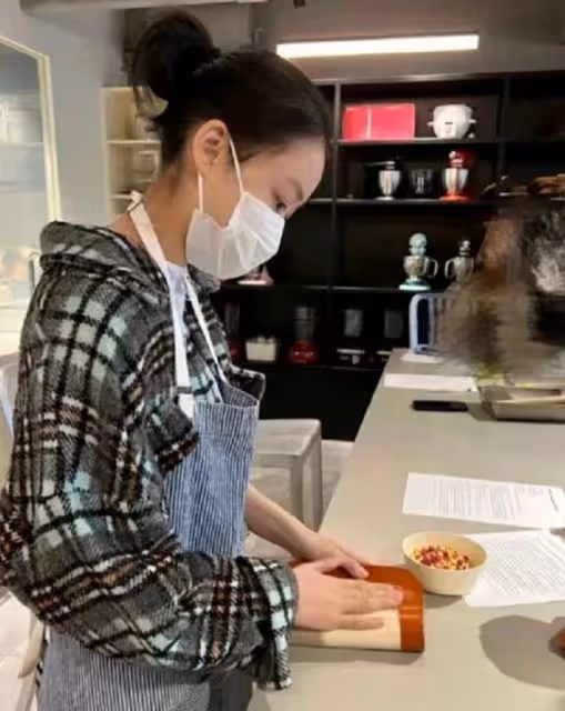 劉秀盈情人節親自做甜品向劉鑾雄示好，因爸爸身體虛弱特意用代糖