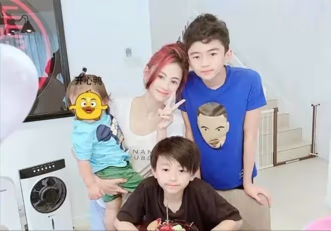 張柏芝疑比李靚蕾會當媽:允許謝霆鋒隨時看孩子,吃喝玩樂還帶娃