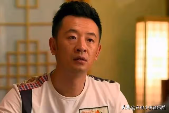 不顧父母反對堅持嫁黃海波,如今靠《狂飆》爆紅,曲柵柵後悔了嗎