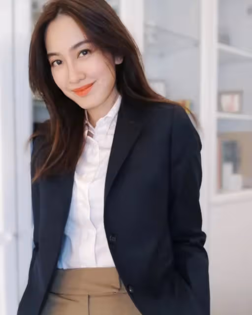 她帶2000w闖蕩娛樂圈,卻下嫁青梅竹馬:好任性的愛情!