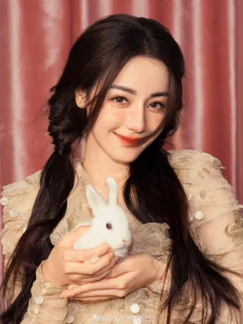 迪麗熱巴被傳戀愛生子?!全網憤怒:這在開什麼玩笑