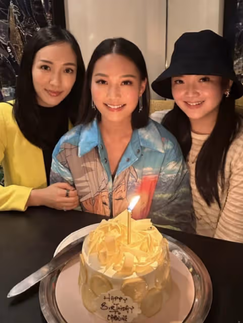 霍英東二房小孫女慶祝生日，罕曬與家人合照，姐姐霍詠詩美麗搶鏡