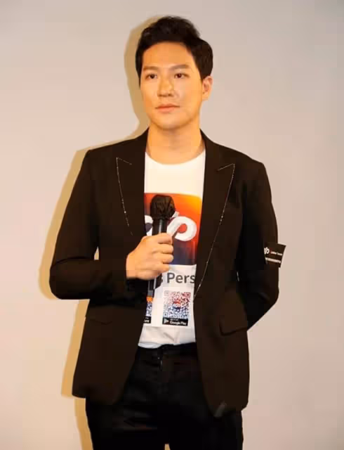 終現身!前港姐因連串桃色風波傳被TVB放逐內地洗底,罕在港出現