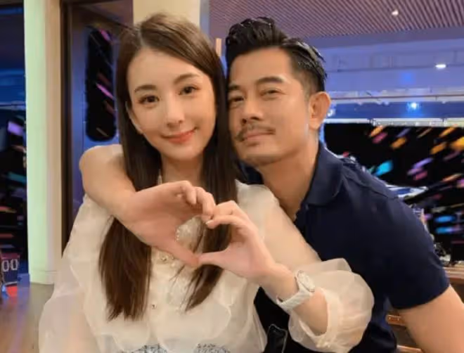 郭富城情人節收女兒賀卡，C寶手寫中文表白爸媽，老父親激動炫耀