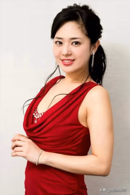 久違的蒼井空，40歲穿運動衣似少女，你心動了沒？