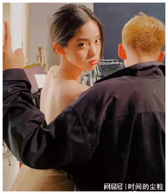 頂級茶藝師歐陽娜娜生撲男演員,叫陳偉霆爸爸更是讓人大跌眼鏡