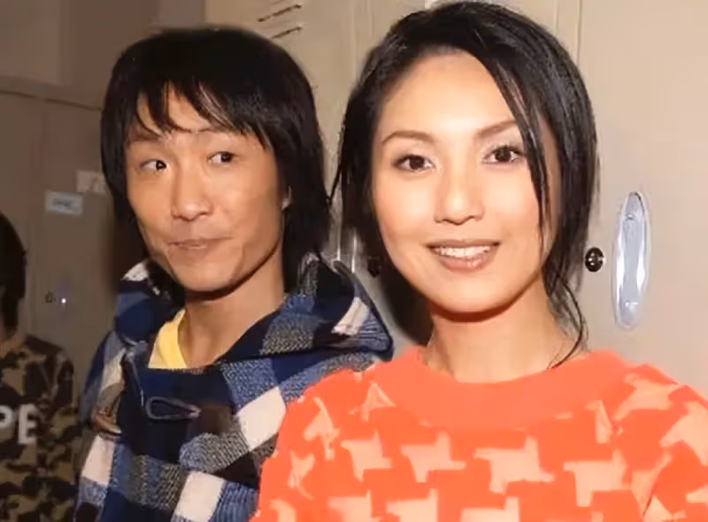 阿sa前夫鄭中基攜老婆過情人節,鬍子拉碴蒼老好多,兒子當電燈泡