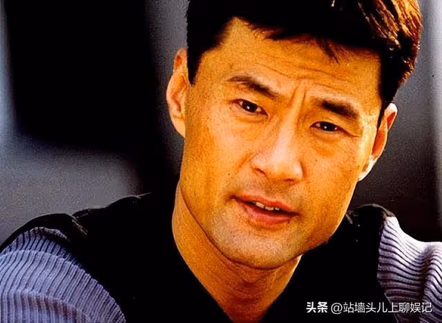 於榮光:拍戲40年無緋聞,63歲時,妻兒堅決和他離婚分家產