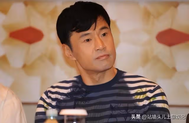 於榮光:拍戲40年無緋聞,63歲時,妻兒堅決和他離婚分家產