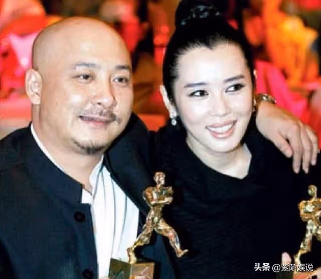 桃色醜聞再出！薪資上億的娛圈，明明靠臉，卻為啥鍾愛「下半身」