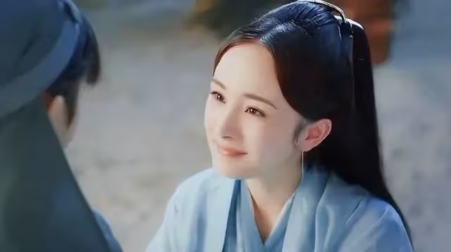 都是青丘的掌上明珠，天族對白淺禮敬有加，卻瞧不上鳳九？
