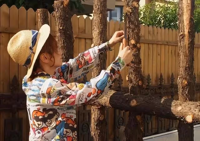她是「過氣超女」:34歲租房種菜、隨走隨停,卻把生活過成了詩