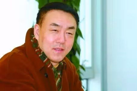 春晚導演郎昆「三婚三離」:一婚娶導演、二婚娶歌手、三婚娶名模