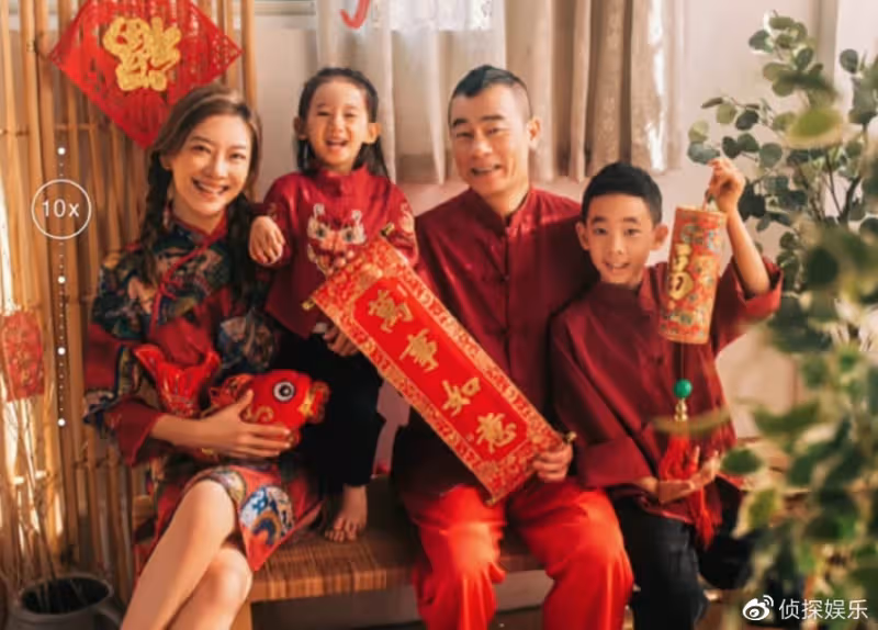 陳小春曬照慶結婚13年,滿臉皺紋顯蒼老,與小16歲應采兒差距明顯