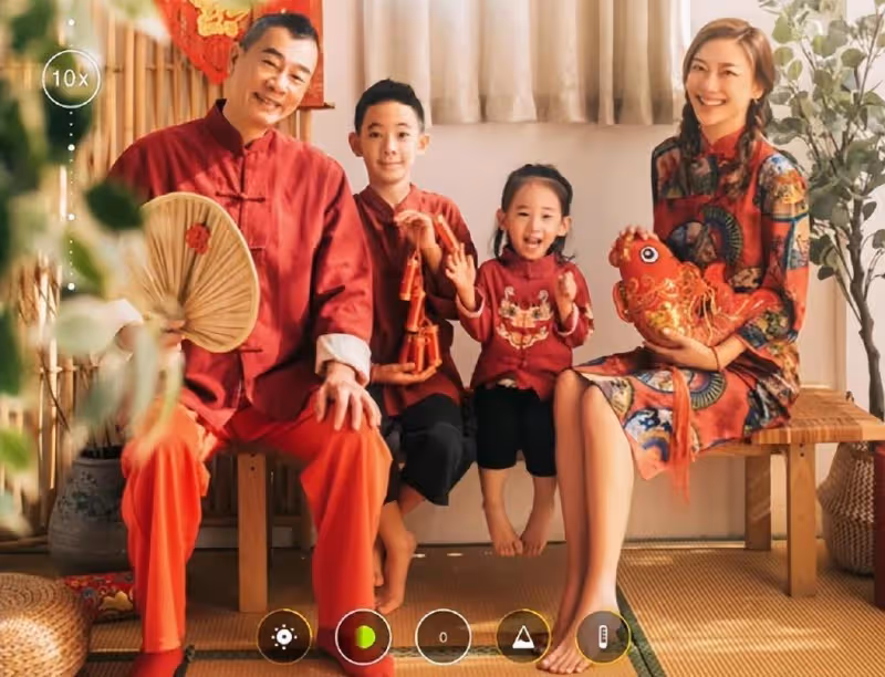 陳小春曬照慶結婚13年,滿臉皺紋顯蒼老,與小16歲應采兒差距明顯