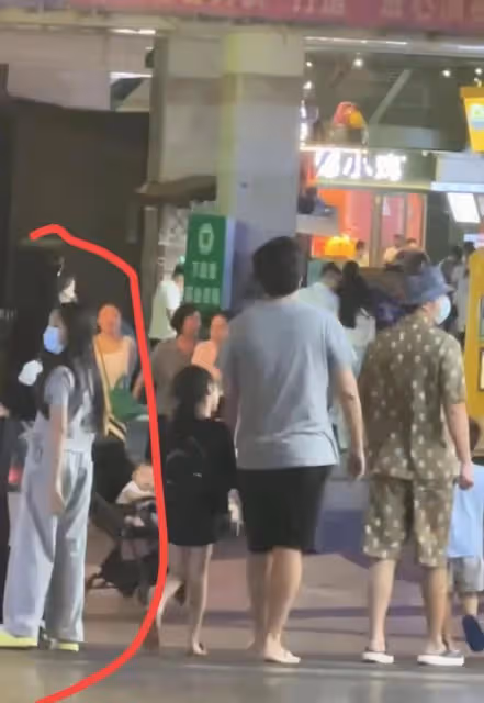 雷佳音:穿萬元短褲逛街閒庭散步,路人沒認出來,11歲女兒顏值高