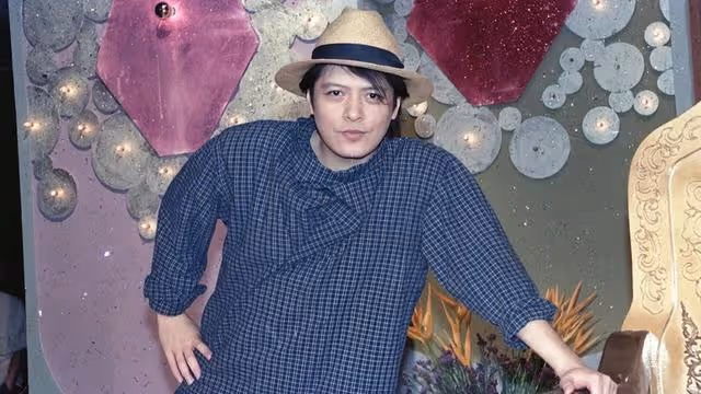 突傳死訊！台灣知名男歌手因心肌梗塞離世，與混血大帥哥傳緋聞