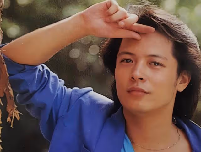 突傳死訊！台灣知名男歌手因心肌梗塞離世，與混血大帥哥傳緋聞