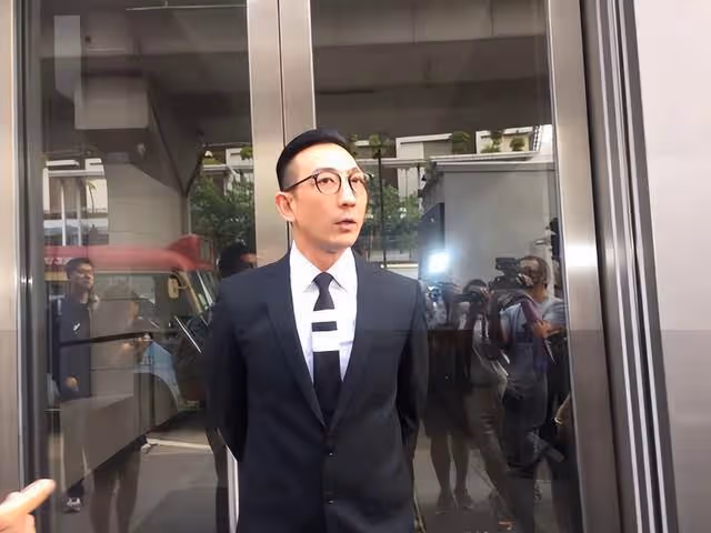 香港知名男星宣布二胎性別，曾因酒駕令其醒悟，要肩負家庭責任