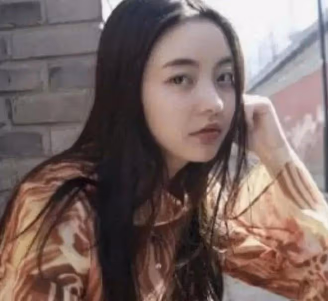 床照事件後續：女方正在辦離婚，陳飛宇被爆在陳凱歌門口跪一天