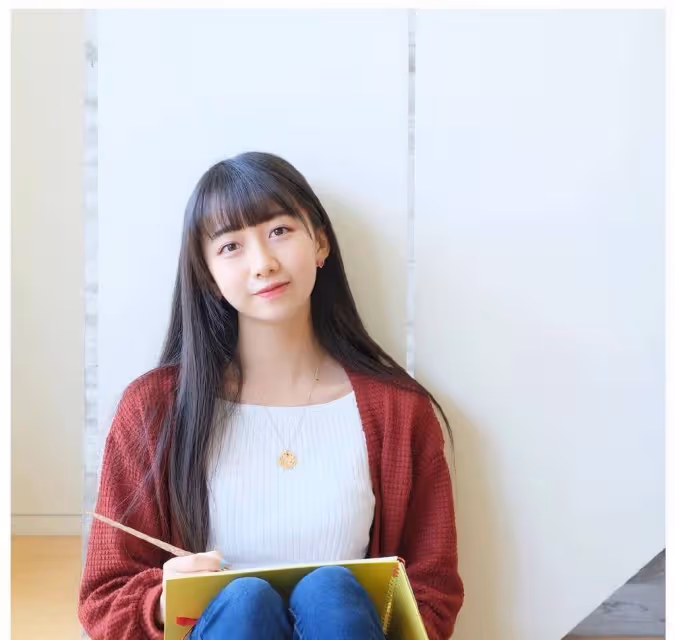 木村拓哉兩女兒都出道，私服簡約可愛，姐妹倆鏡頭感十足
