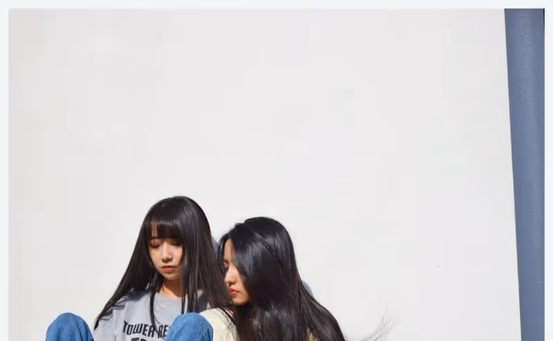 木村拓哉兩女兒都出道，私服簡約可愛，姐妹倆鏡頭感十足