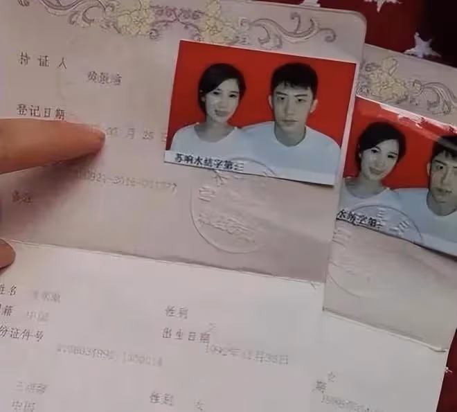 黃景瑜遭前妻猛錘,錄音曝光實錘其婚內出軌,獲男方前員工力挺