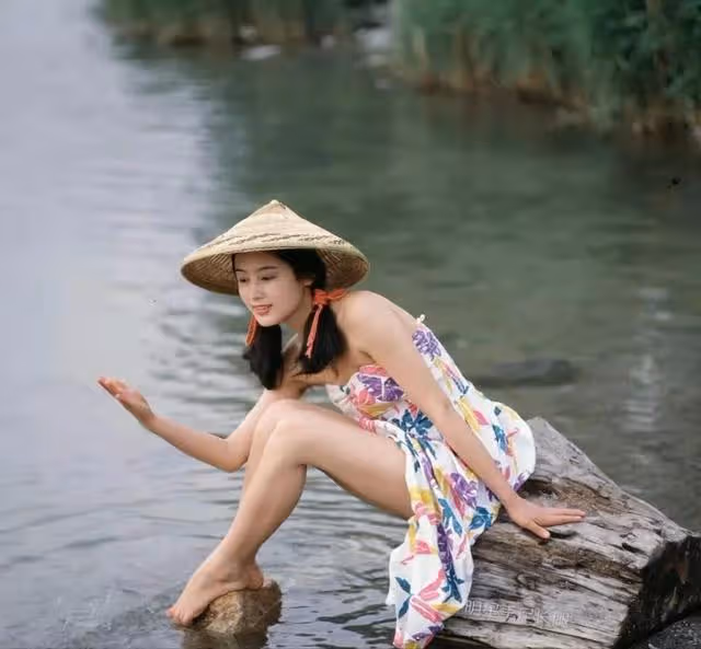 阿瑟，我也不想的嘛。陳飛宇塌了，媽媽陳紅卻驚艷了時光