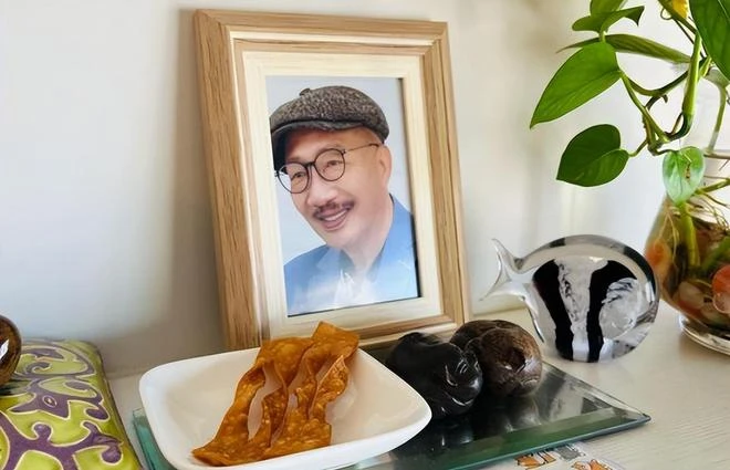TVB老戲骨余子明去世,骨灰被送往加拿大安葬,妻兒均已移民當地