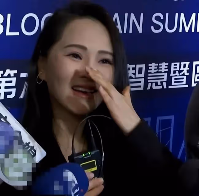 伊能靜:聽到恩師劉文正去世,上一秒還在笑,下一秒就含淚哽咽了