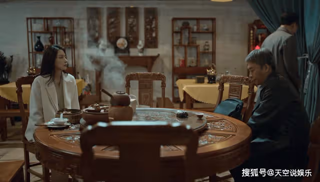 《狂飆》守了20年的清白，換不回安欣的一個眷戀，小蘭差在了哪裡？