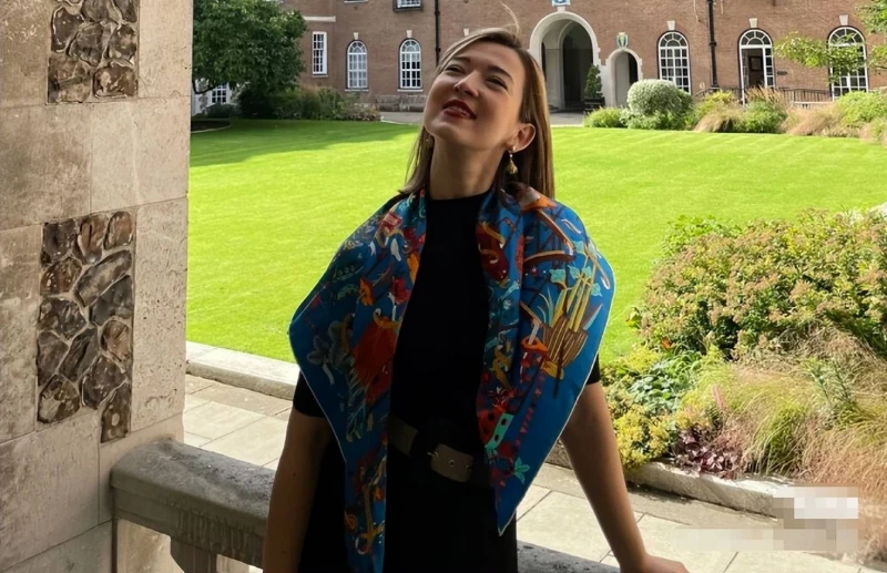 尼格買提太太近照曝光,留學英國碩博連讀,結婚10年不生子疑離婚