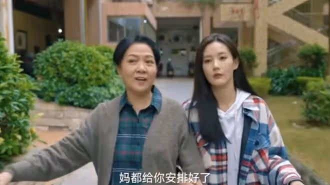 沈丹萍豪宅內秀恩愛！洋老公滿頭白髮，生活優渥曾用過50個保姆
