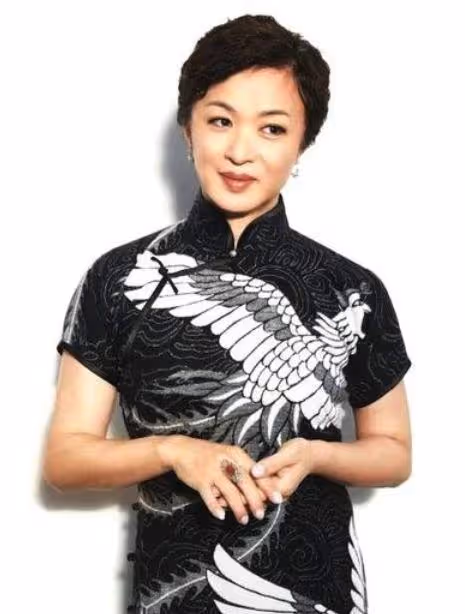 有記者問金星:變性手術後你和一個女人洗澡會有性衝動。嗎?金星不屑地回答:動心?在我做手術之前,我對女人沒有興趣!