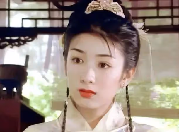 不尷尬嗎？《夏花》45歲黃奕演46言承旭丈母娘，偶像劇放過觀眾吧