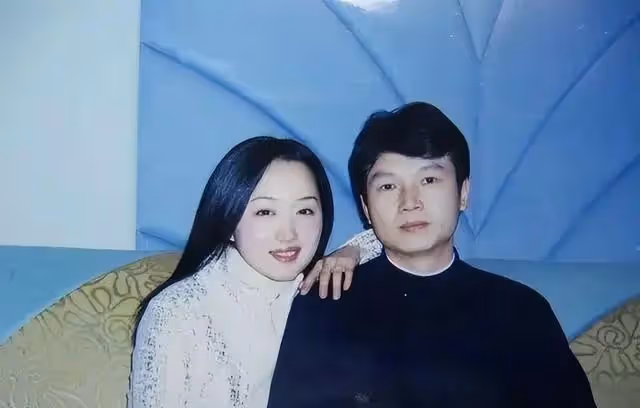 楊鈺瑩和賴文峰分手25年!他出獄後家庭幸福,她51歲仍孤身一人