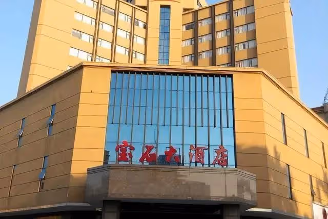 「最狠」富豪許世勛：留下420億遺產，卻不留給許晉亨，為何？