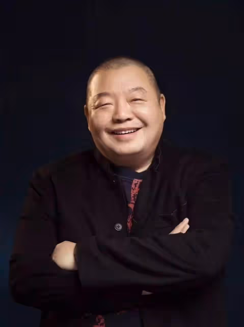 臧天朔去世後遺孀李梅背上800萬巨債,和婆婆對簿公堂,如今怎樣