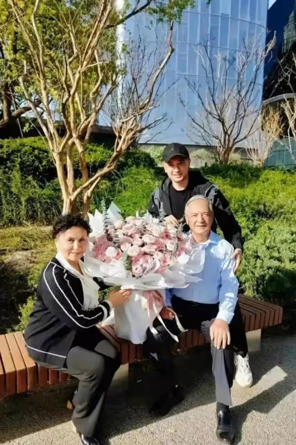 一天兩瓜!劉文正為不巡演「假死」,尼格買提妻子親自回應已離婚
