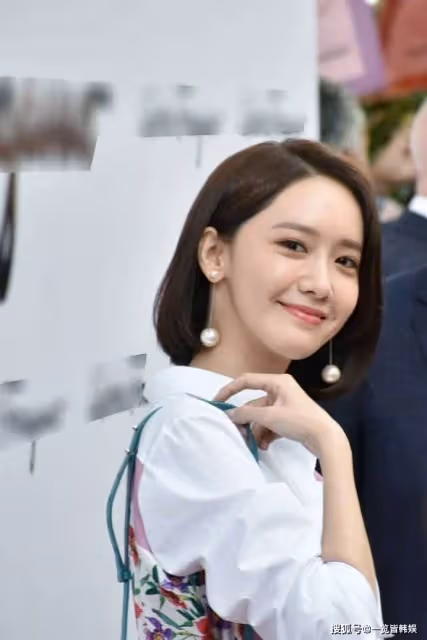 林允兒新劇搭檔李俊昊 甜蜜合照被指配一臉 前任李昇基將為人夫